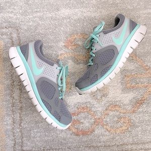 Tiffany Blue Nike Flex Shoes